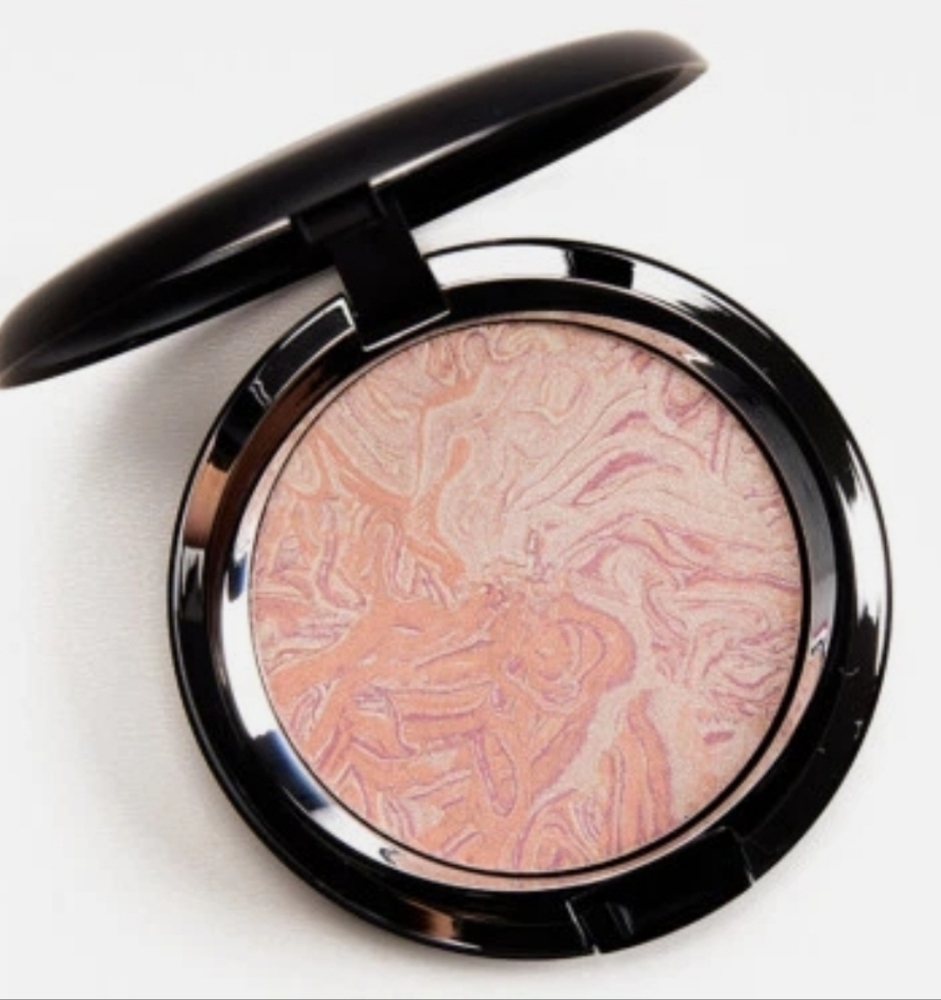 MAC, Luna Luster, Trip the Light Fantastic Powder, Star Trek Collection